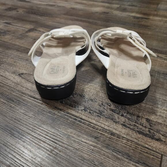 Croft & Barrow white sandals Womens size 9  Wide excellent condition Pre-owned - Picture 4 of 9